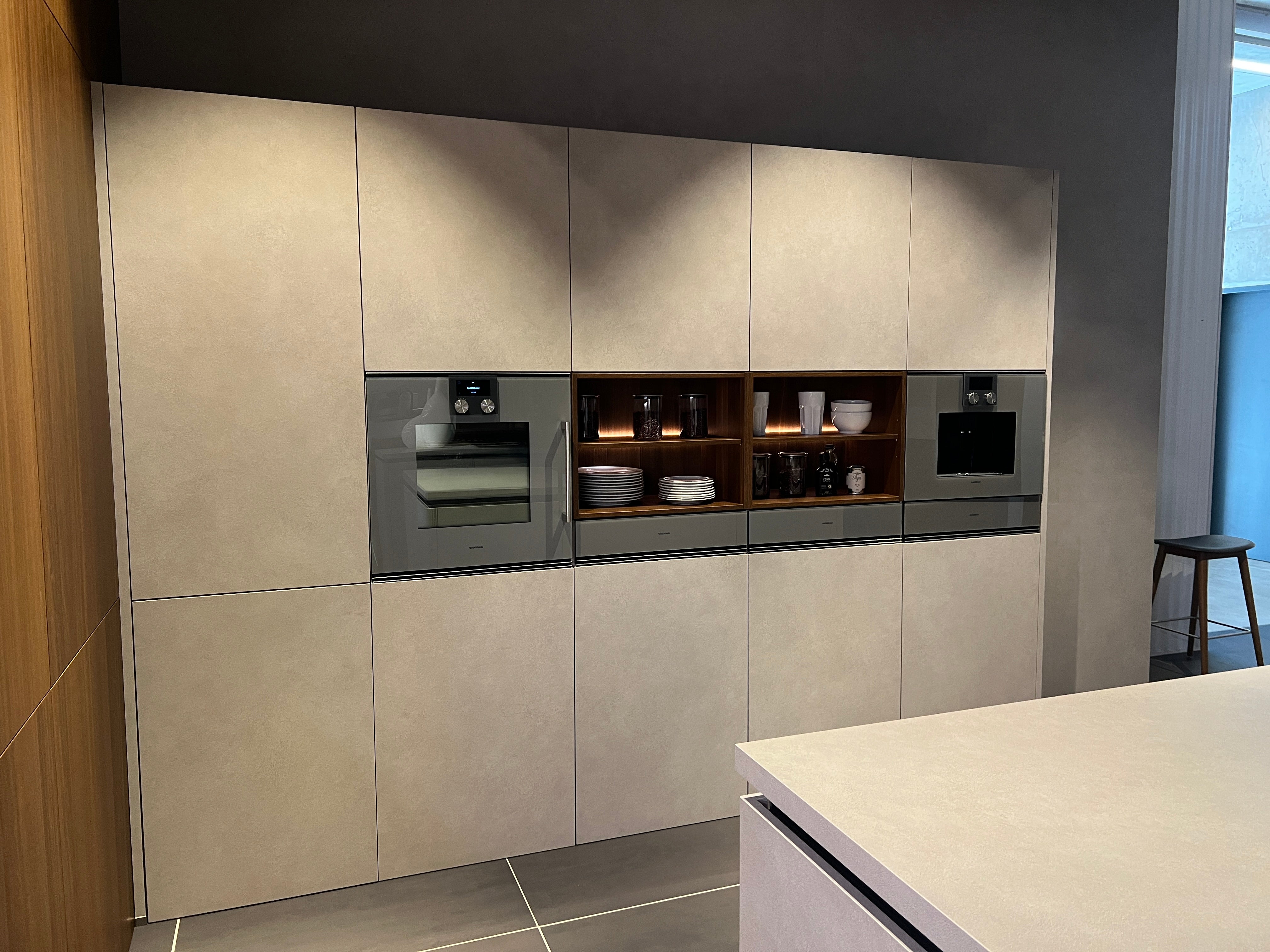 04731 - Luxe keuken met dubbel eiland