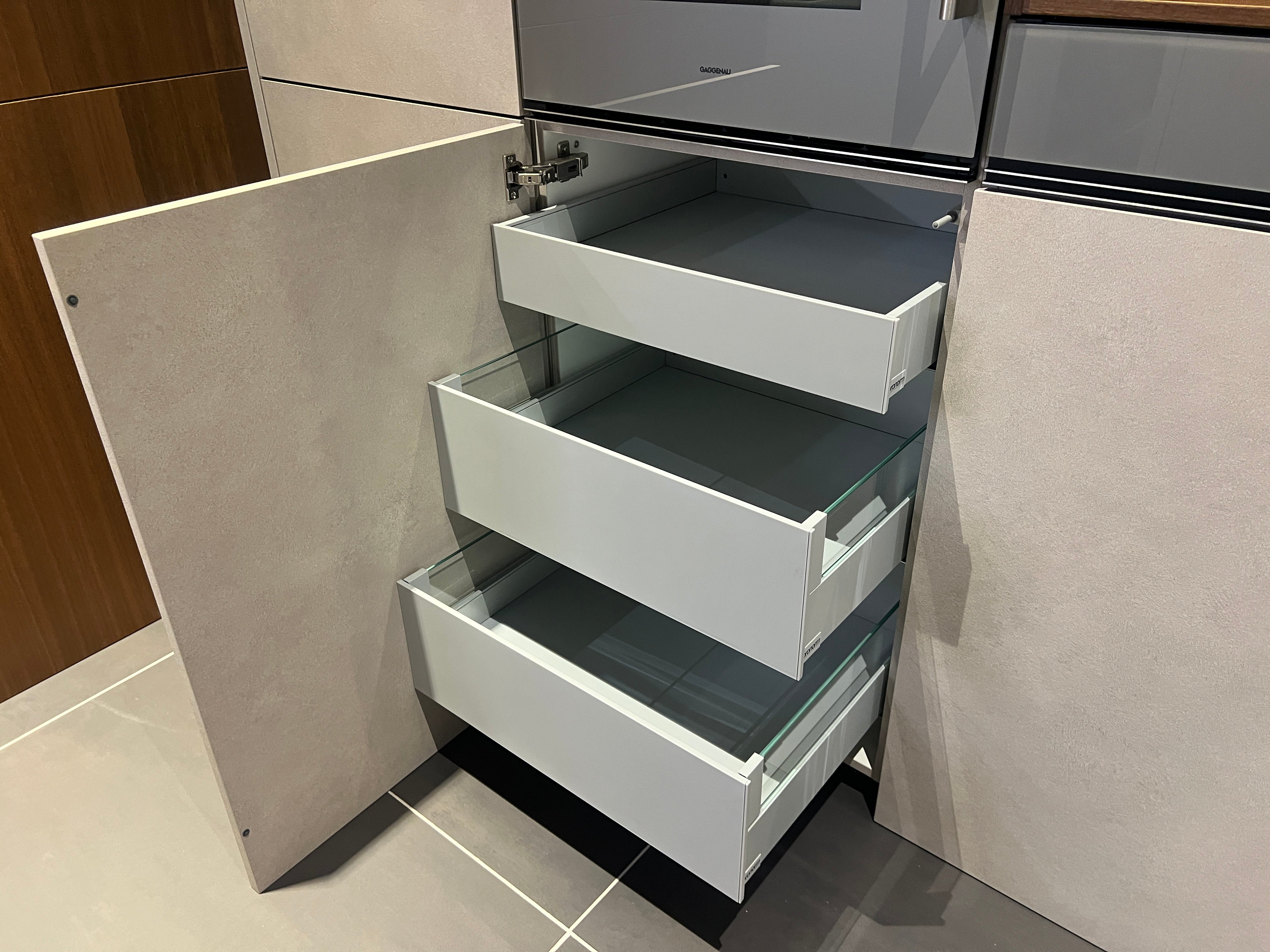 04731 - Luxe keuken met dubbel eiland