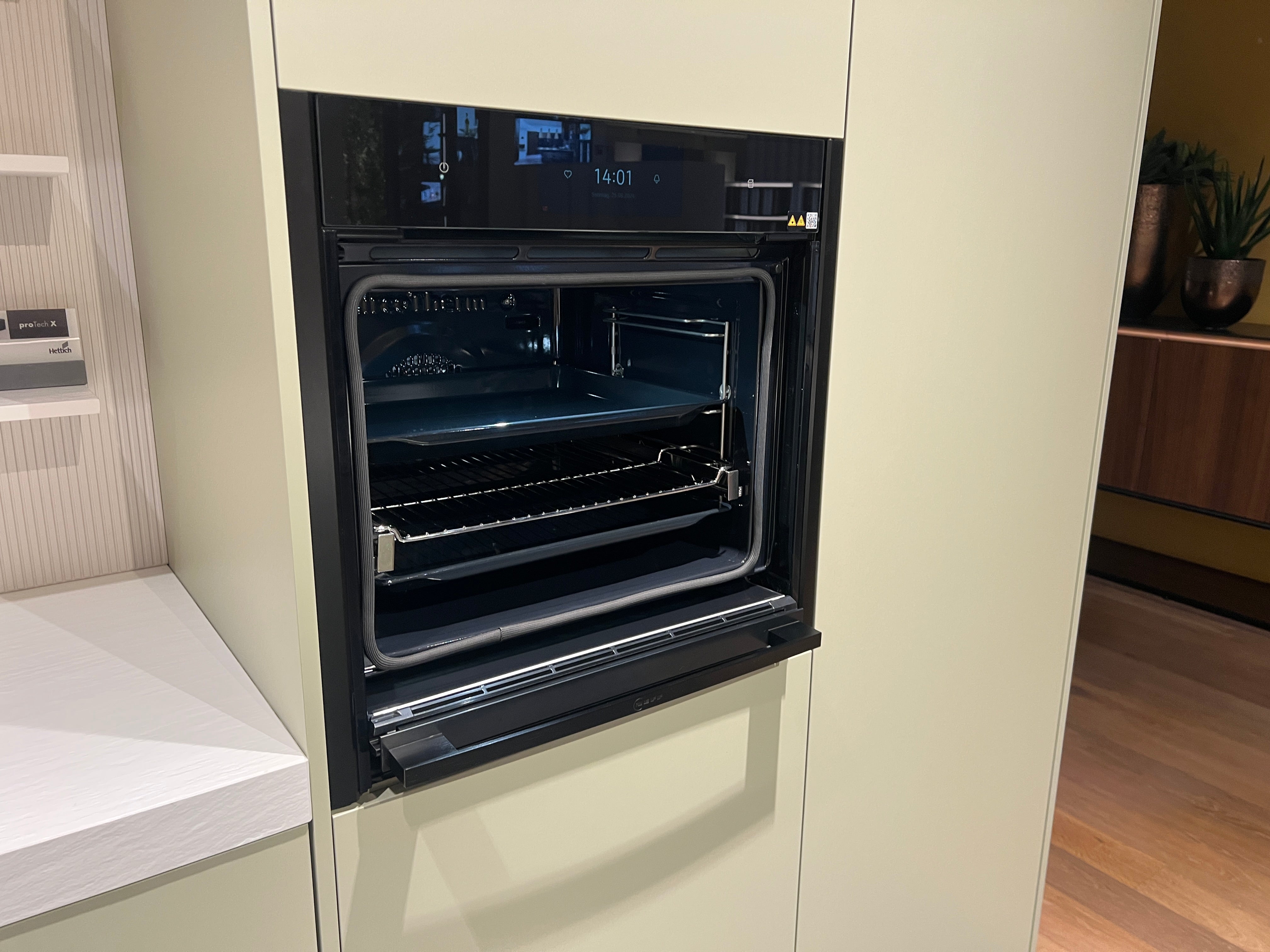 04735 - Mint groene eilandkeuken