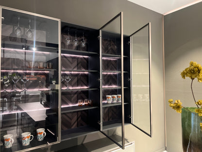04737 - Luxe Pronorm eiland met vitrine kast