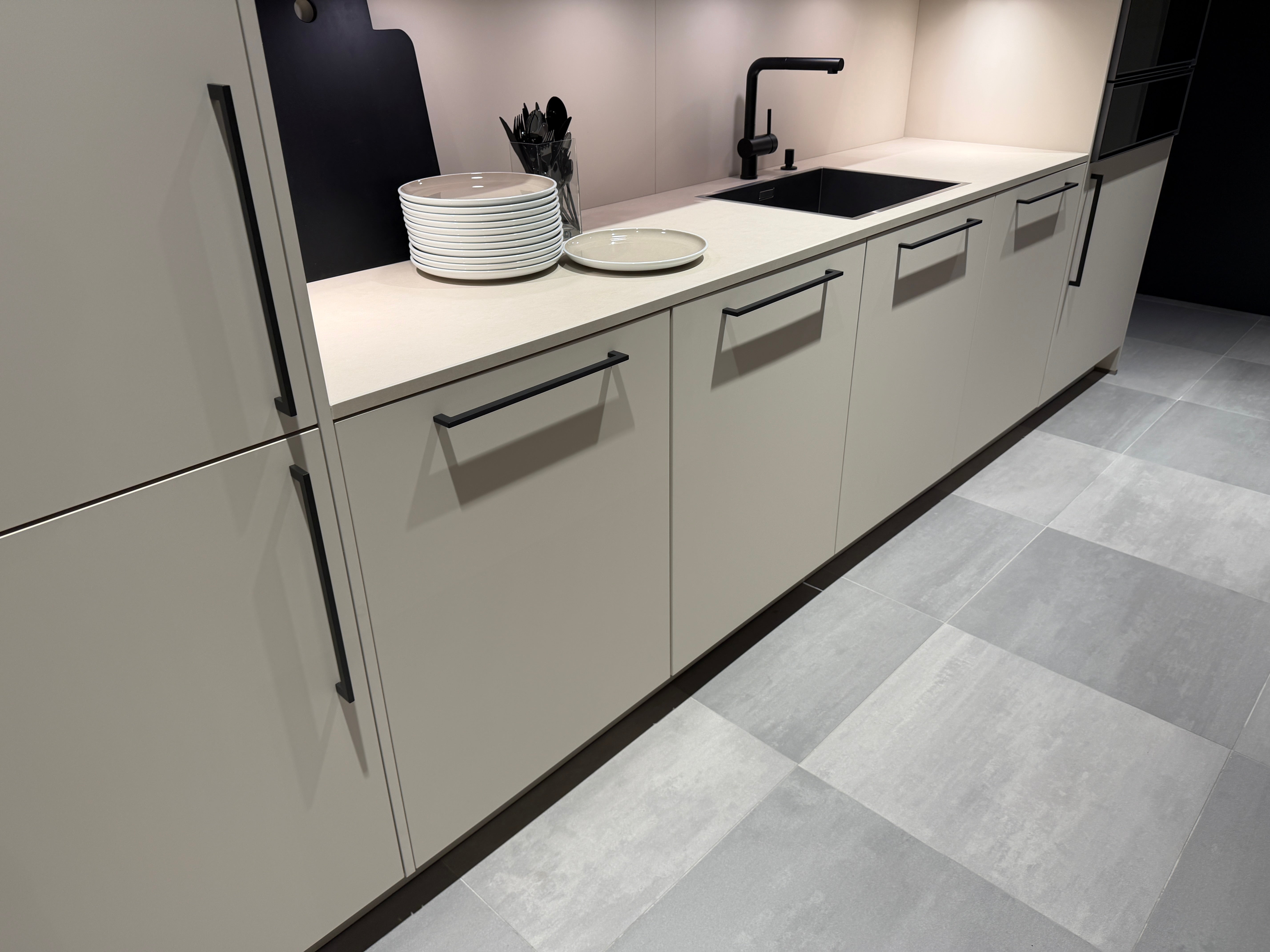 04727 - Luxe eiland met eetgedeelte