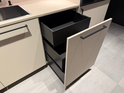 04727 - Luxe eiland met eetgedeelte