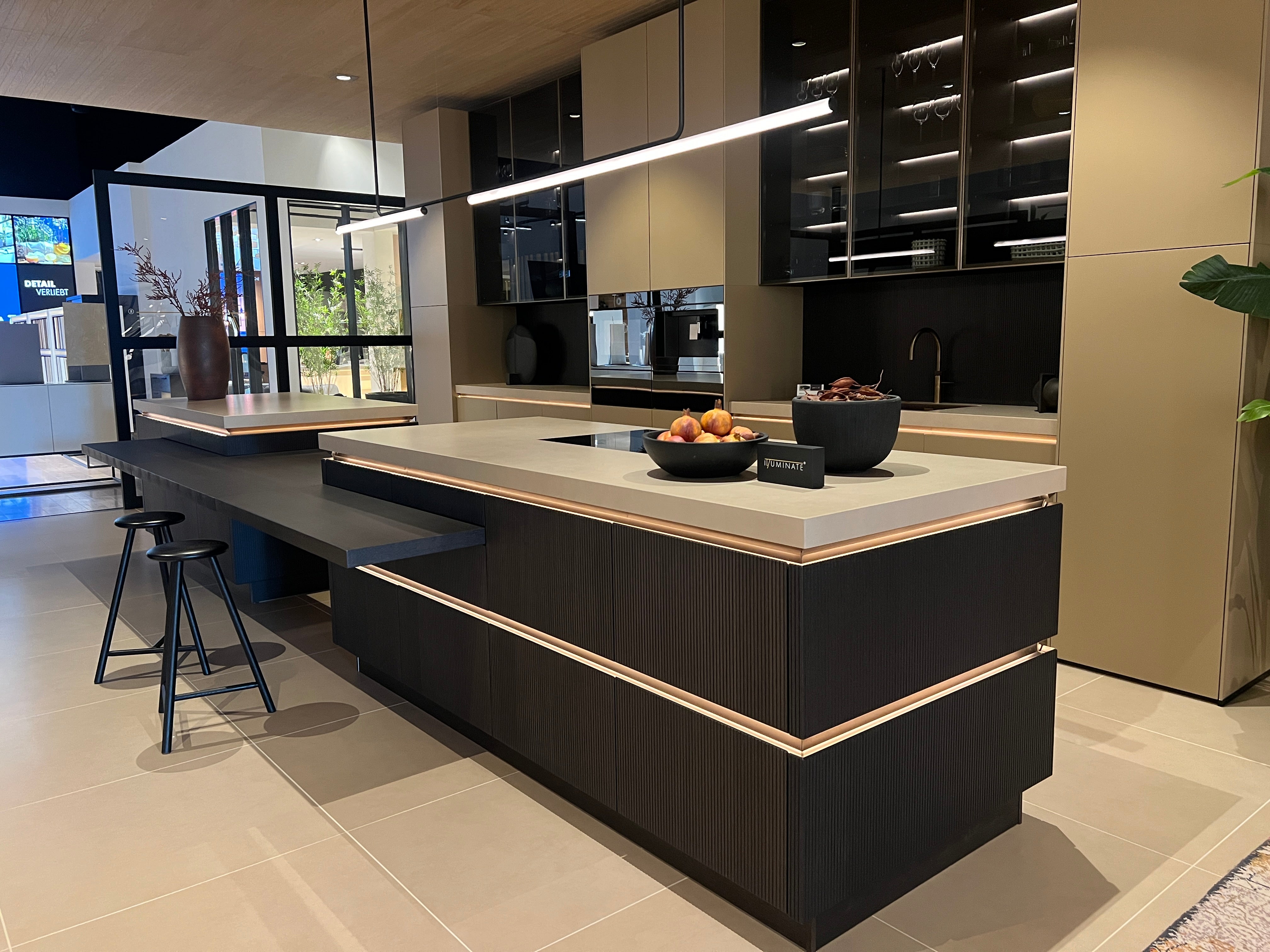 04723 - I-luminate design eilandkeuken