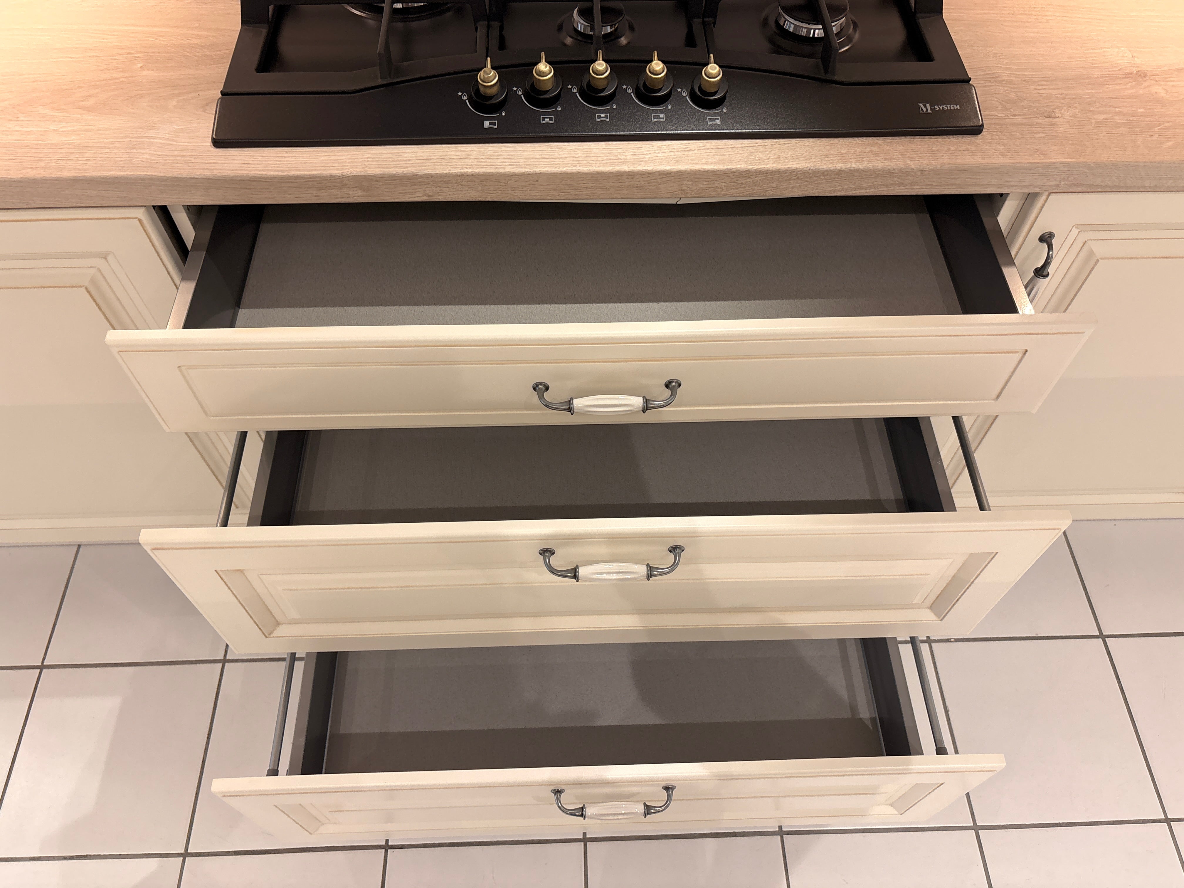 04337 - landelijke rechte keuken