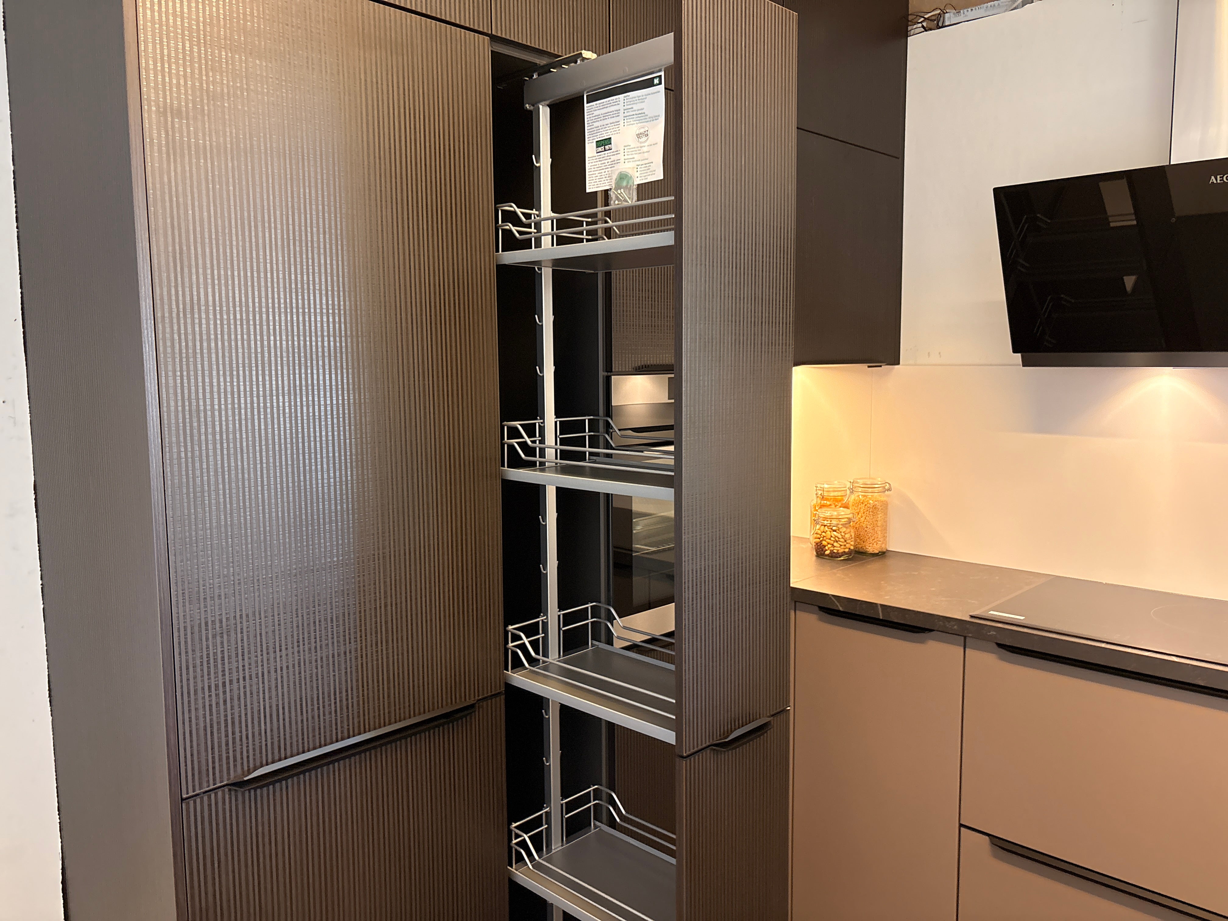 04589 - Moderne U-keuken