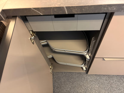 04589 - Moderne U-keuken