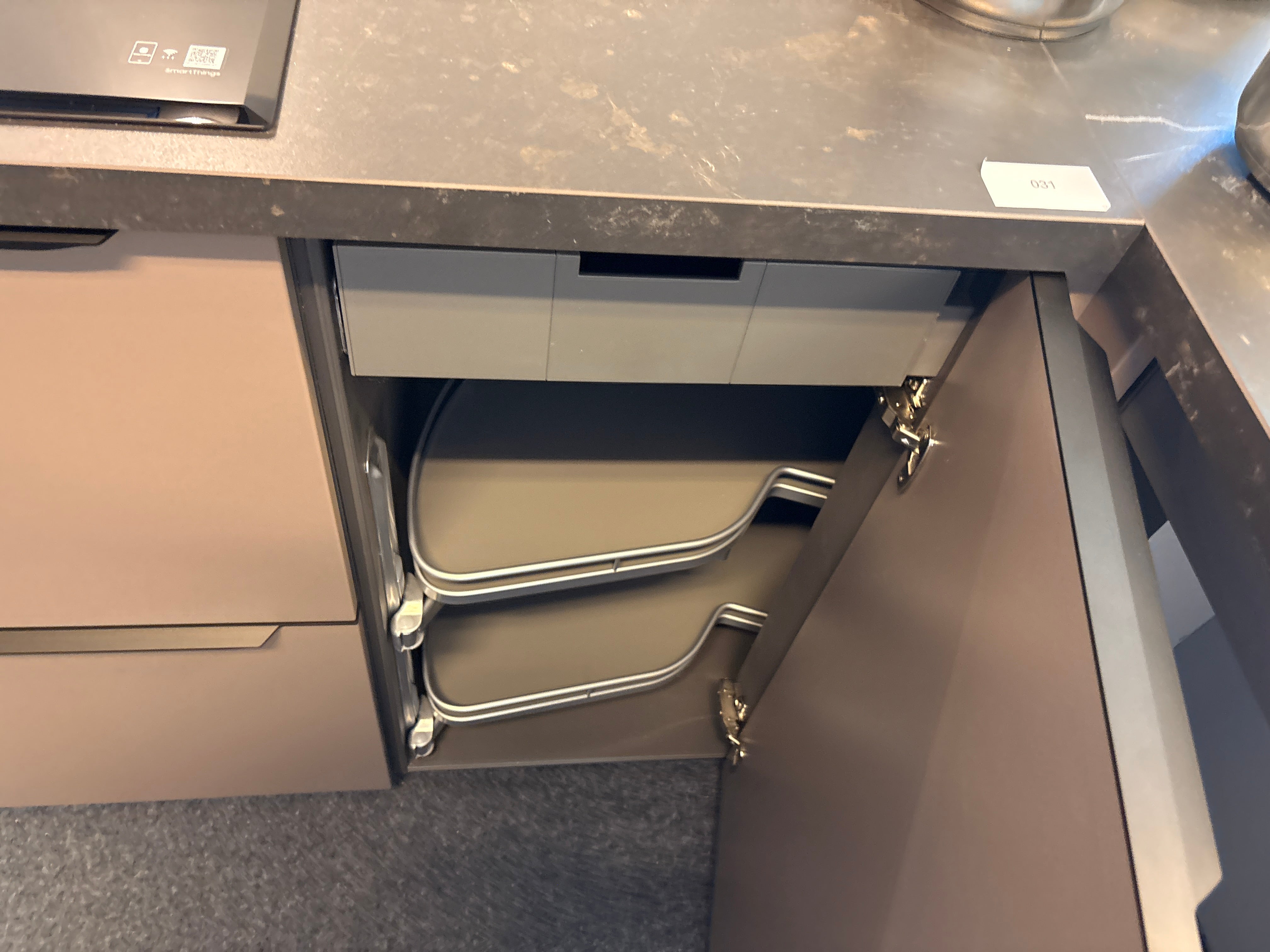 04589 - Moderne U-keuken