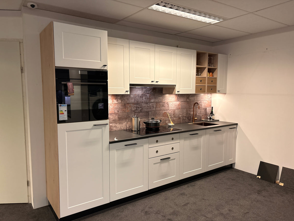Showroomkeukens – Pagina 4 – Onlinekeukenveiling.nl