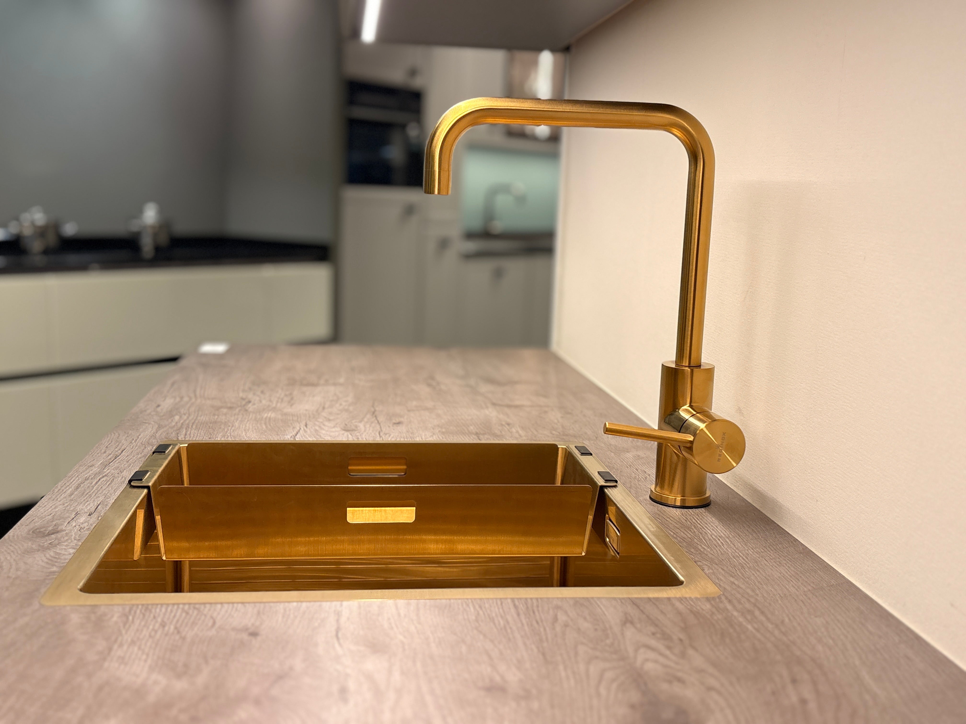 04593 - Nolte flair keuken met Smeg apparatuur