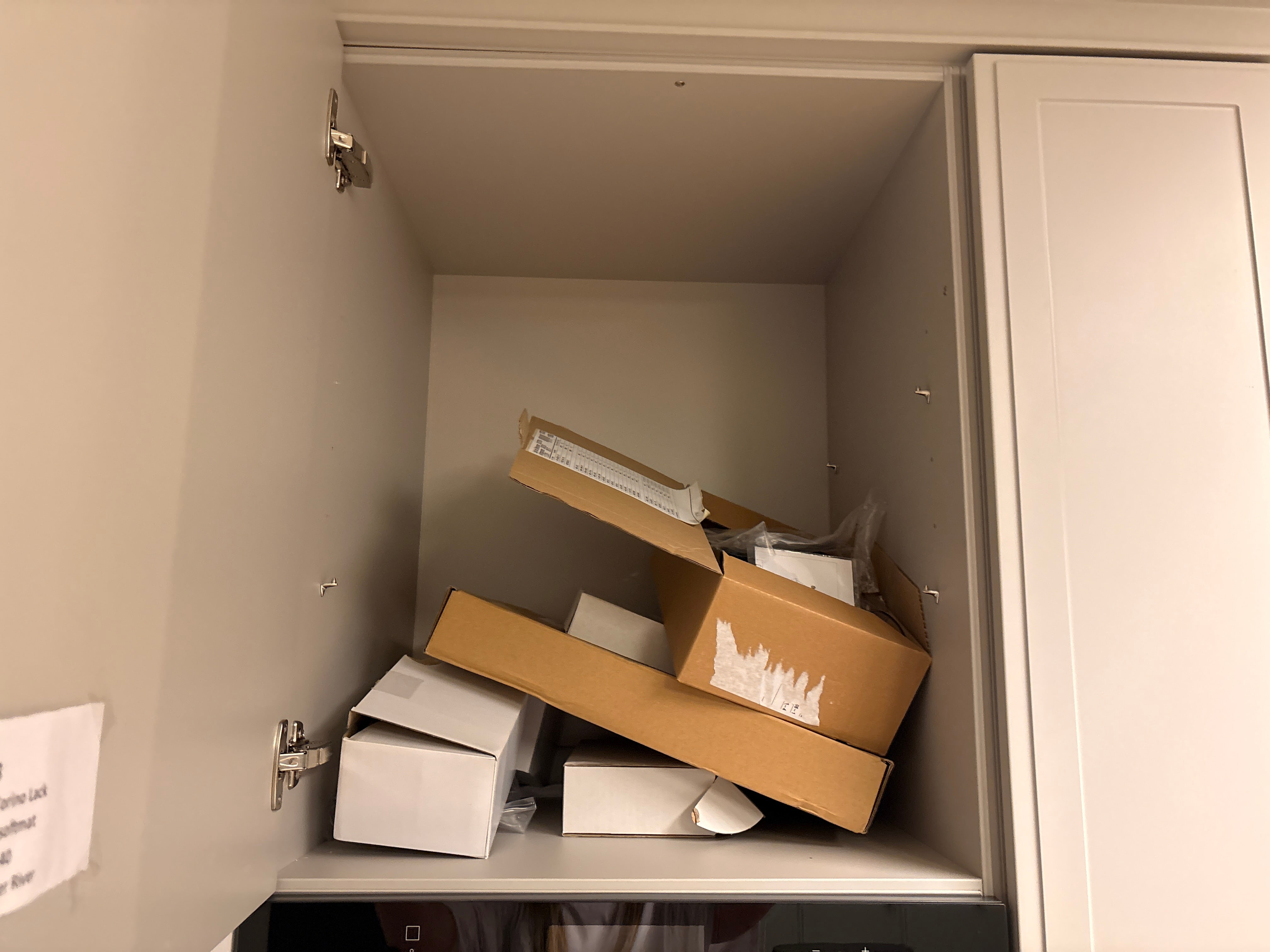 04841 - Licht grijze landelijke hoekkeuken