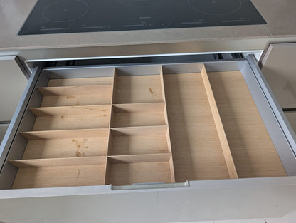04629 - Hoogglans Siematic keuken met kastenwand