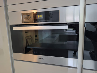 04629 - Hoogglans Siematic keuken met kastenwand