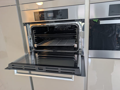 04629 - Hoogglans Siematic keuken met kastenwand