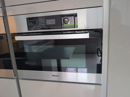04629 - Hoogglans Siematic keuken met kastenwand