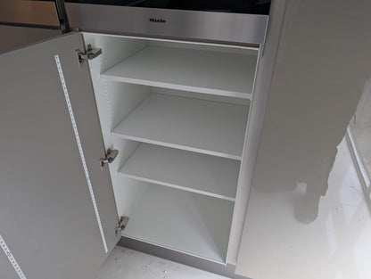 04629 - Hoogglans Siematic keuken met kastenwand