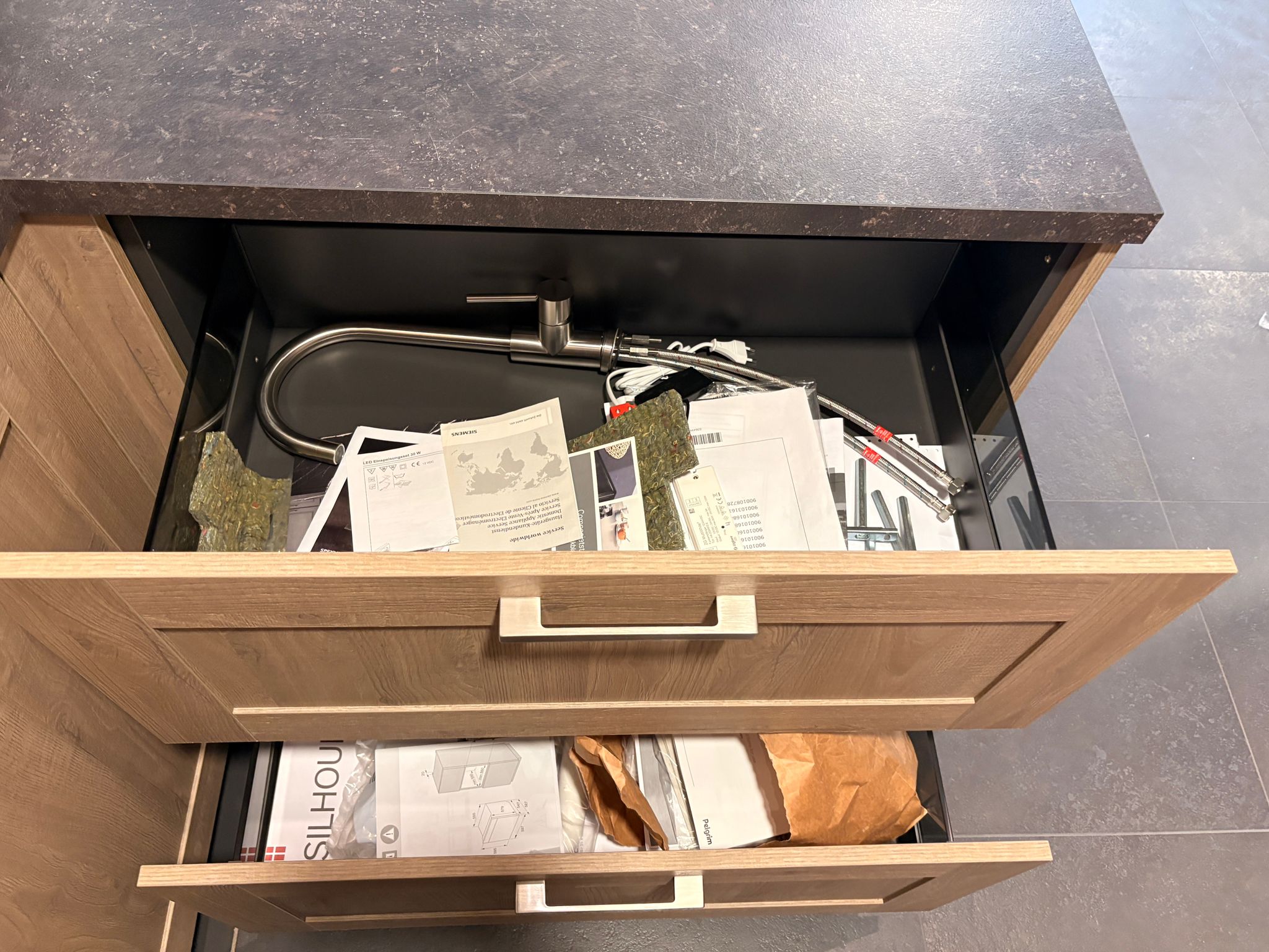 04649 - Houtlook schiereiland keuken