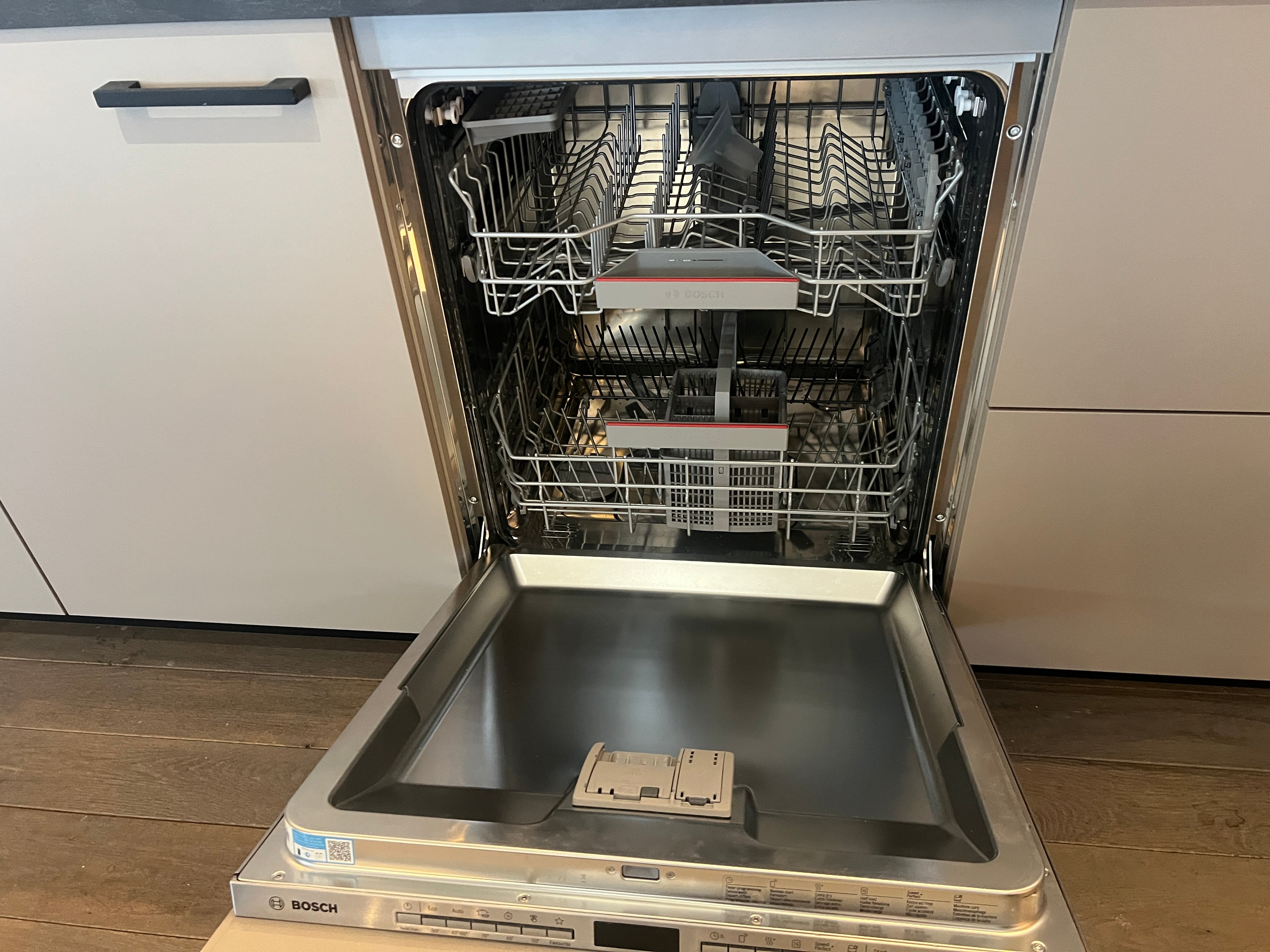 04303 - Beton grijze recht keuken