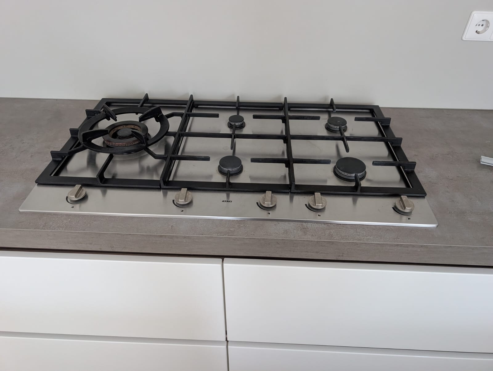 04325 - Witte schiereiland keuken van Schmidt