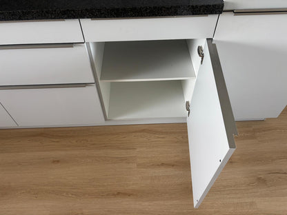 03997 - Witte parallel keuken