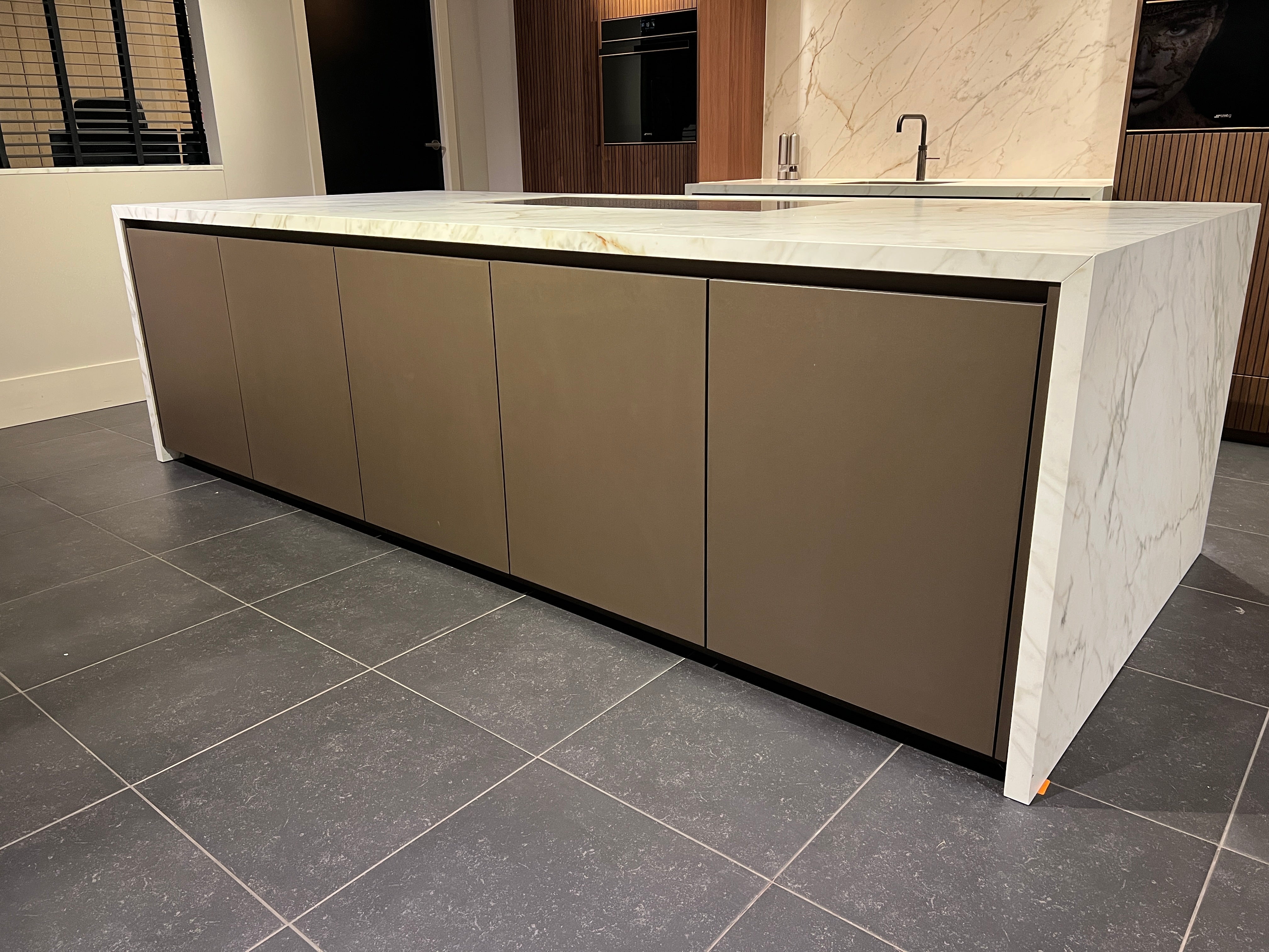 04617 - Hollands maatwerk eilandkeuken