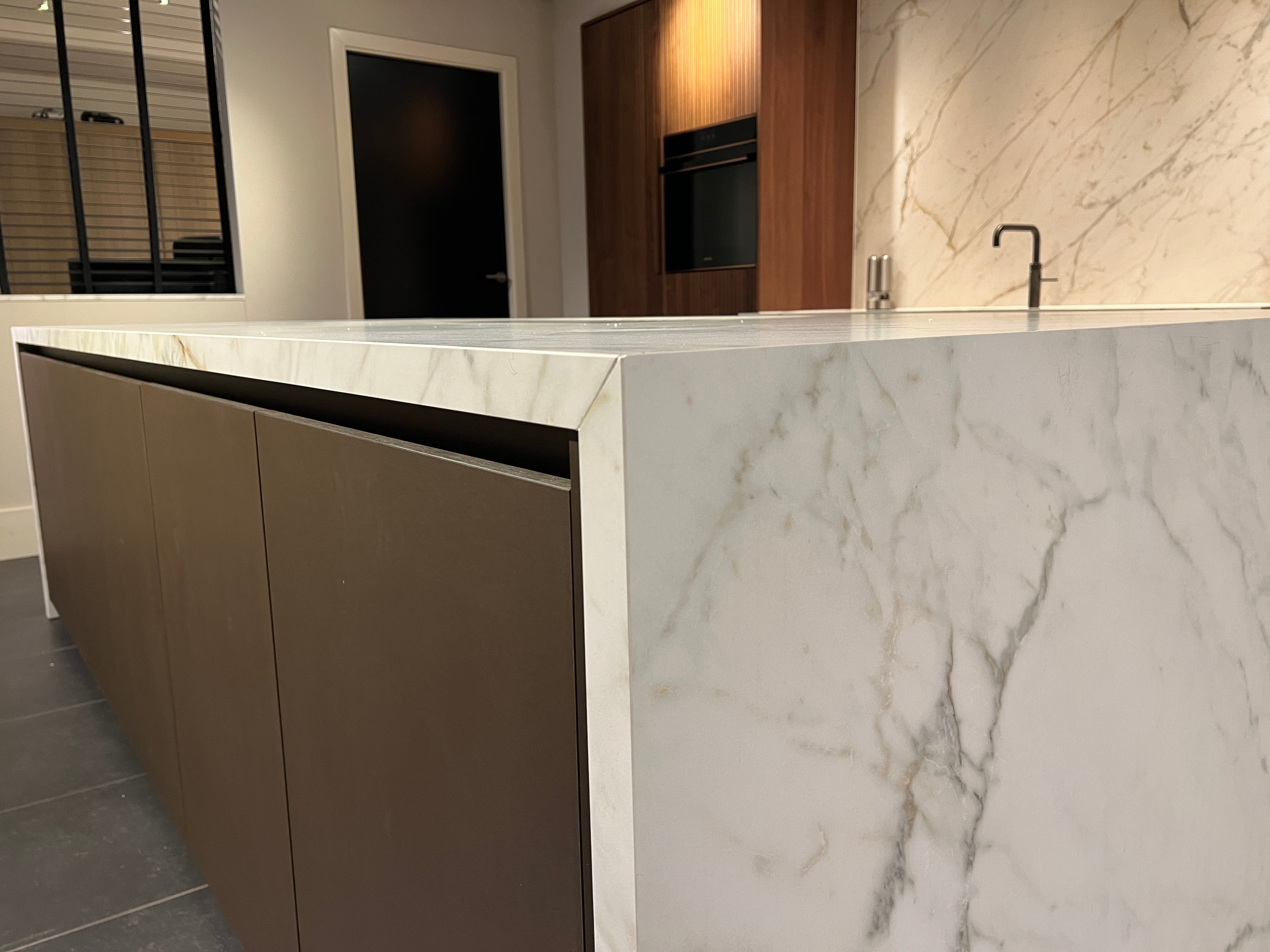 04617 - Hollands maatwerk eilandkeuken