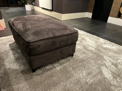 04967 - Luxe velvet bank met hocker in taupe/antraciet