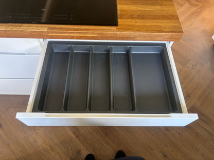 04845 - Witte eilandkeuken met bar