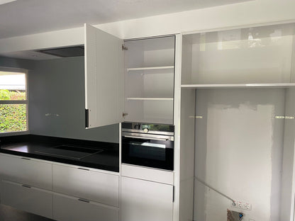 02899 - Hoogglans schiereiland keuken