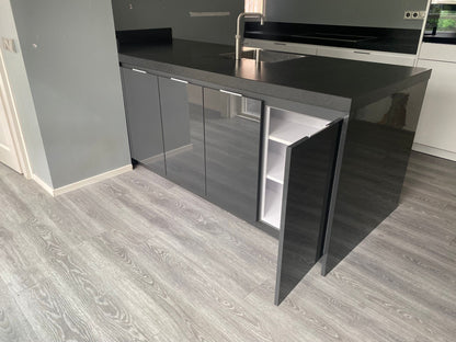 02899 - Hoogglans schiereiland keuken