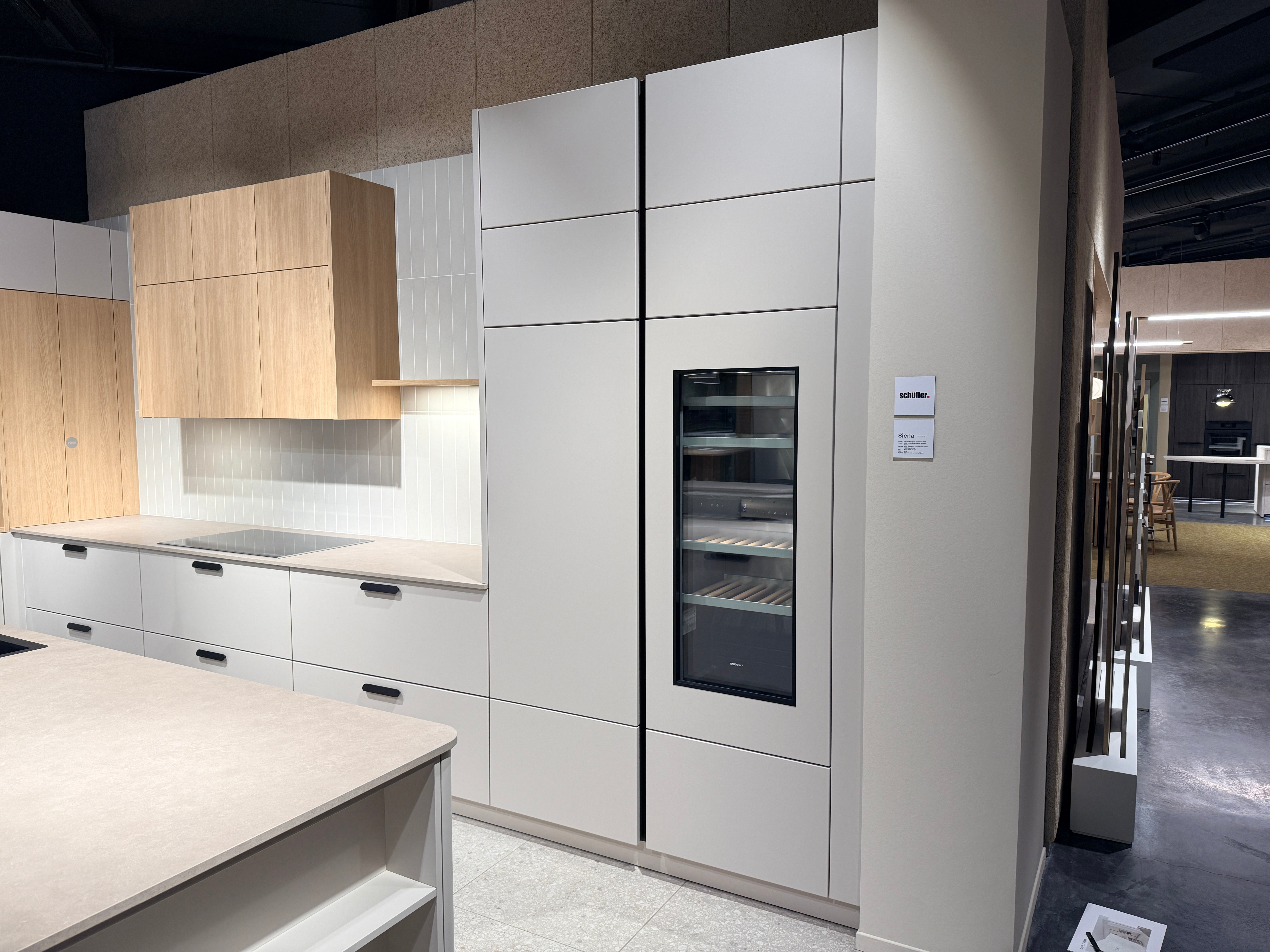 05103 - Schüller moderne L-keuken met eiland