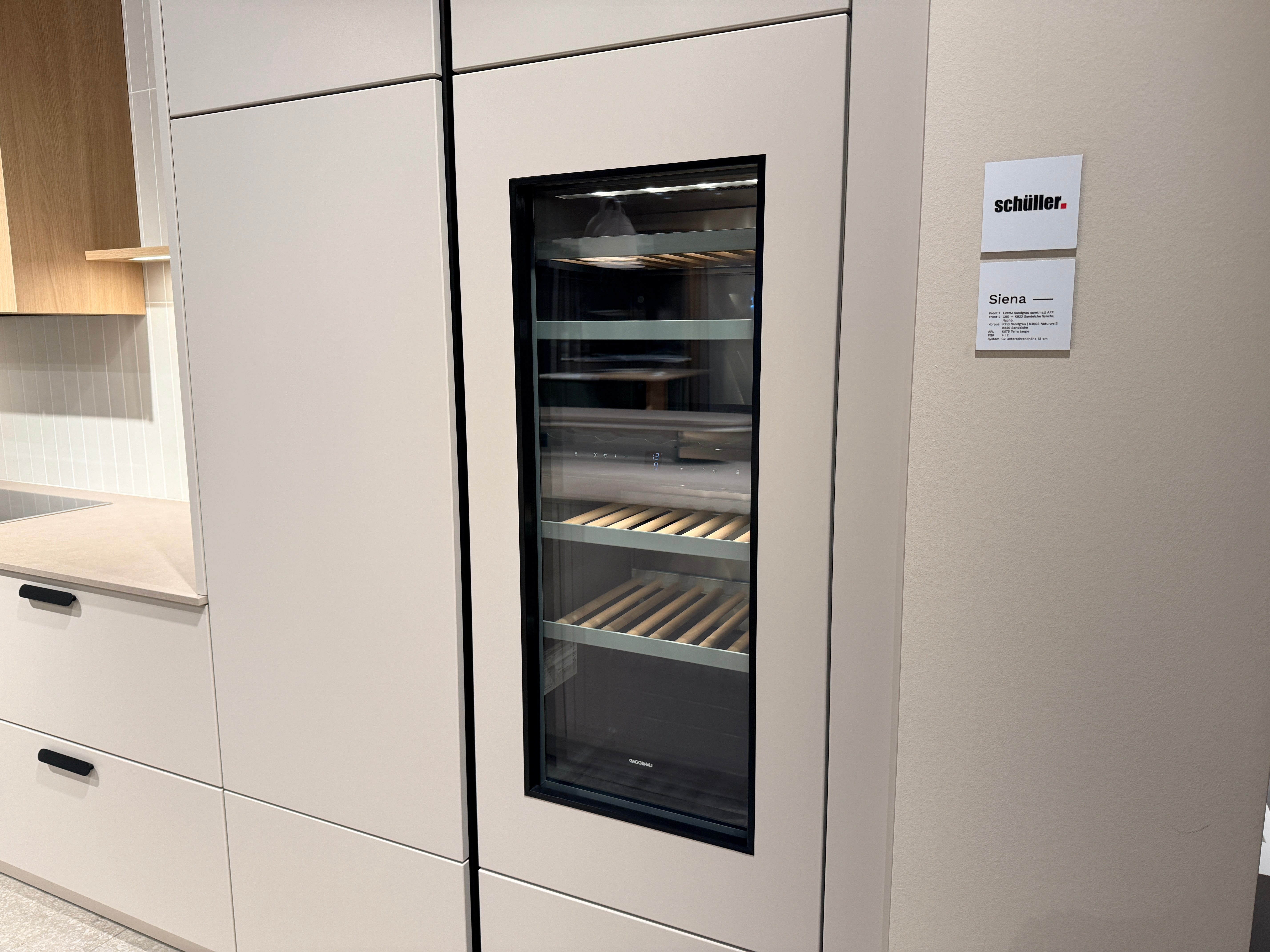 05103 - Schüller moderne L-keuken met eiland