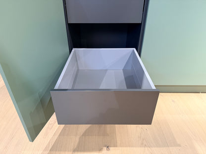 05105 - Schüller eilandkeuken met organische eettafel