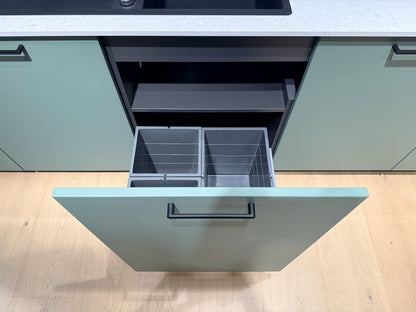 05105 - Schüller eilandkeuken met organische eettafel