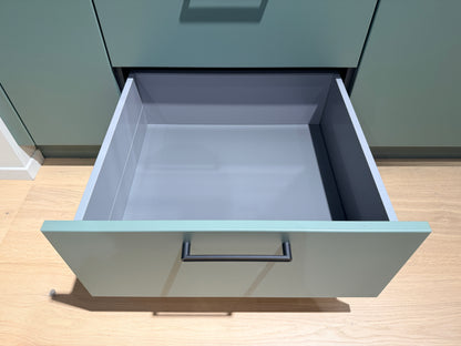 05105 - Schüller eilandkeuken met organische eettafel