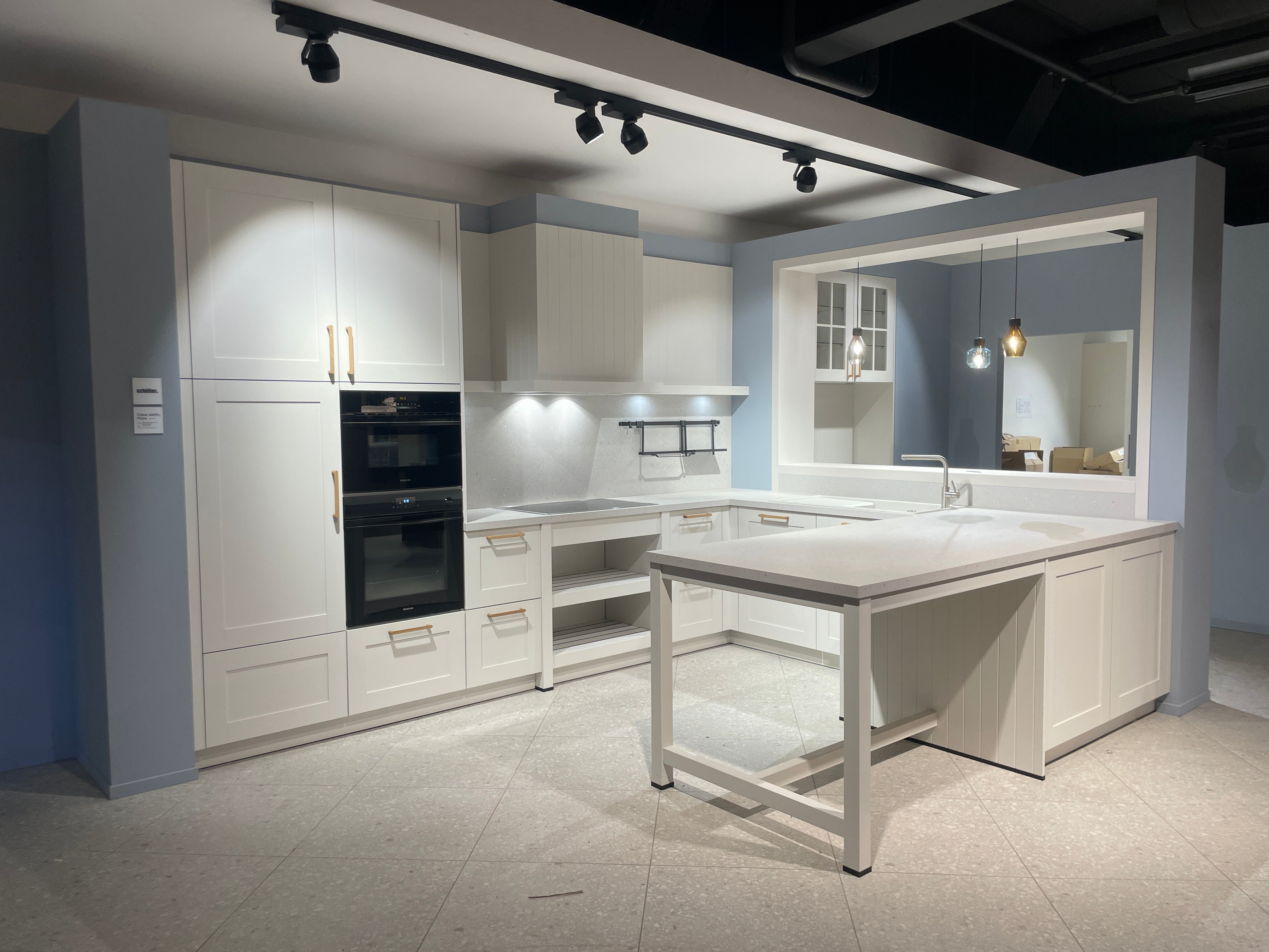 05101 - Schüller Landelijke U-Keuken