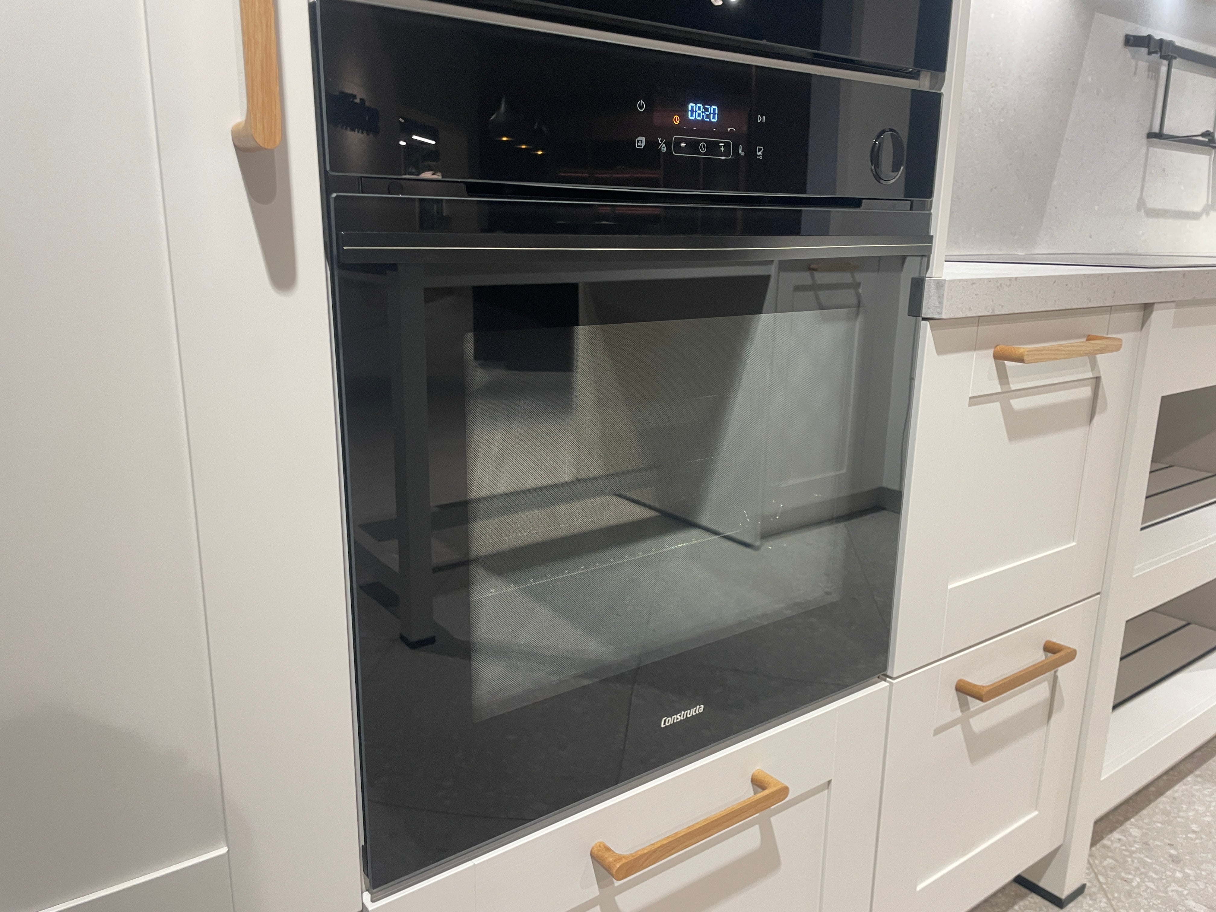 05101 - Schüller Landelijke U-Keuken