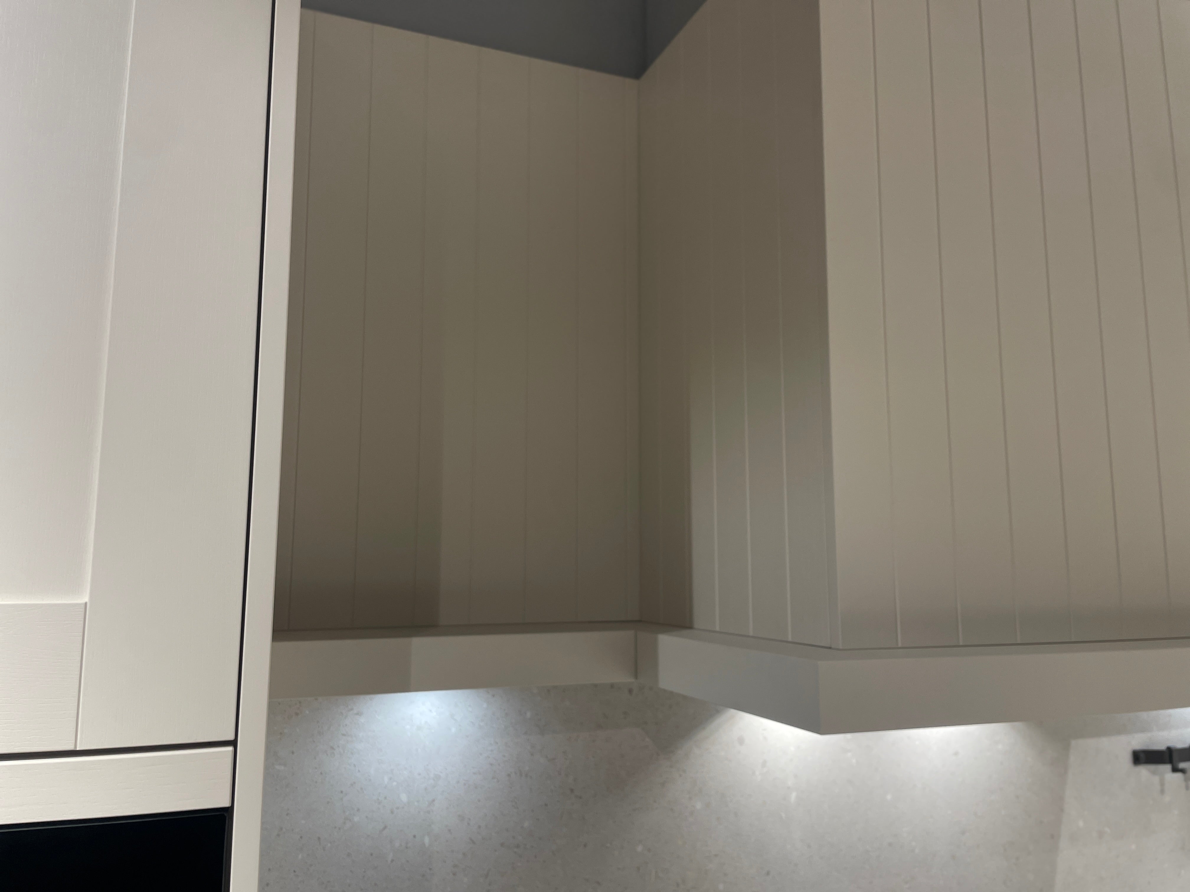 05101 - Schüller Landelijke U-Keuken