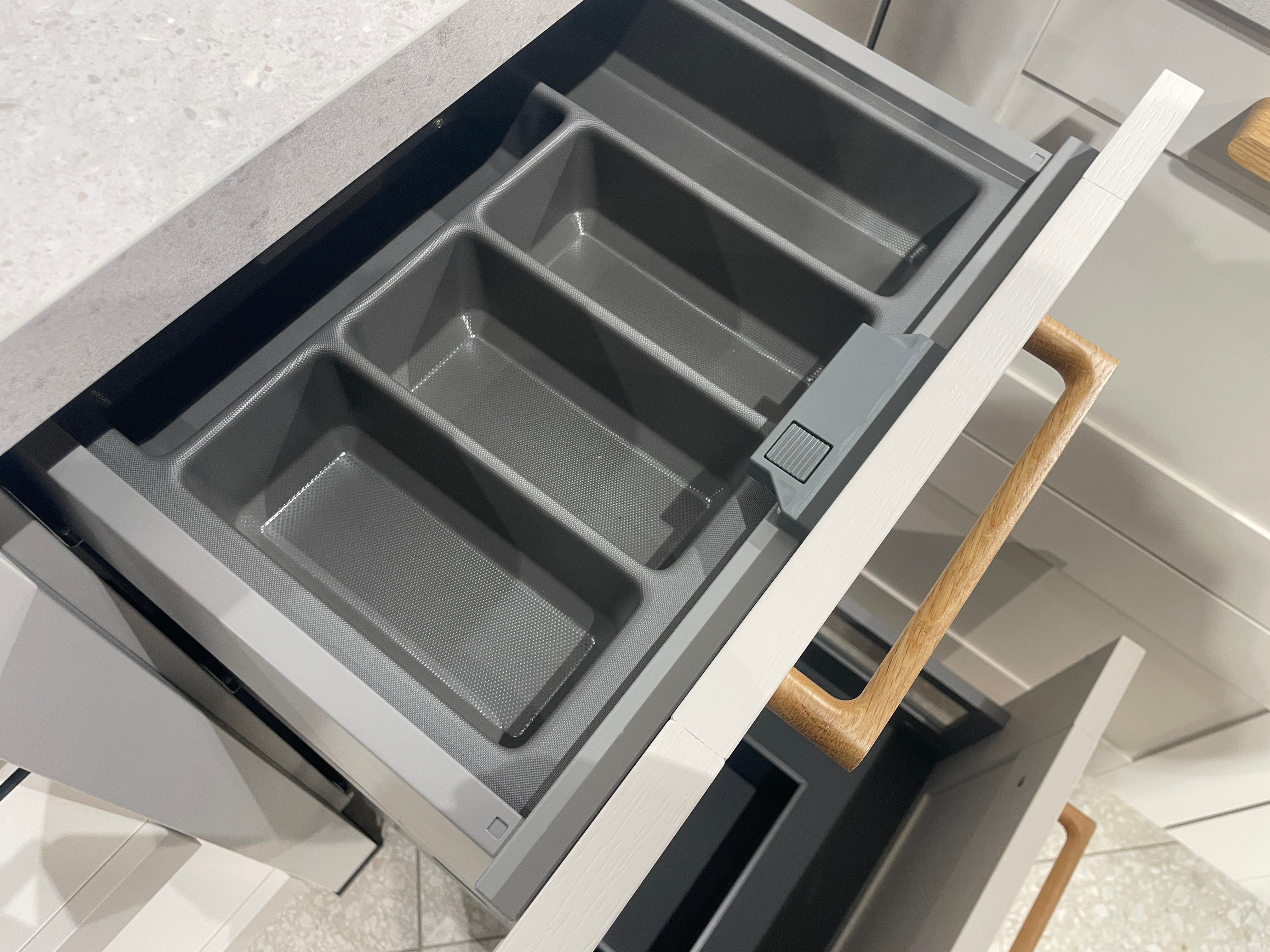 05101 - Schüller Landelijke U-Keuken