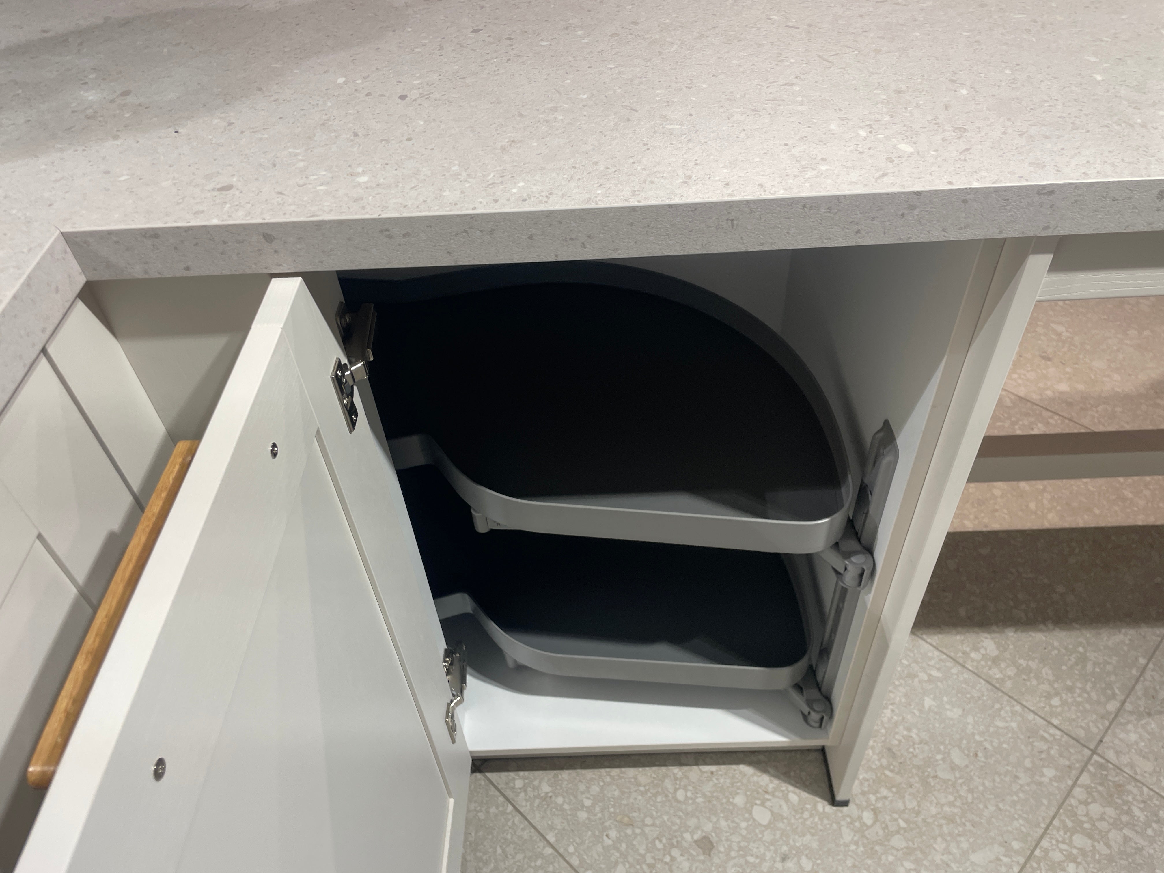 05101 - Schüller Landelijke U-Keuken