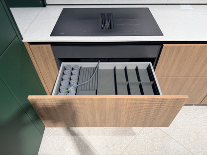 05109 - Schüller keuken met organische kastenwand