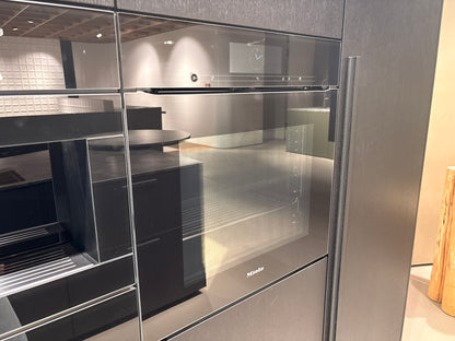 05073 - Next125 Designkeuken met Spiegelend Eiland en Geïntegreerde Bartafel