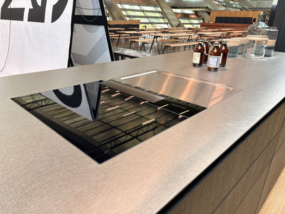 05123 - Schüller design keuken met spiegel eiland