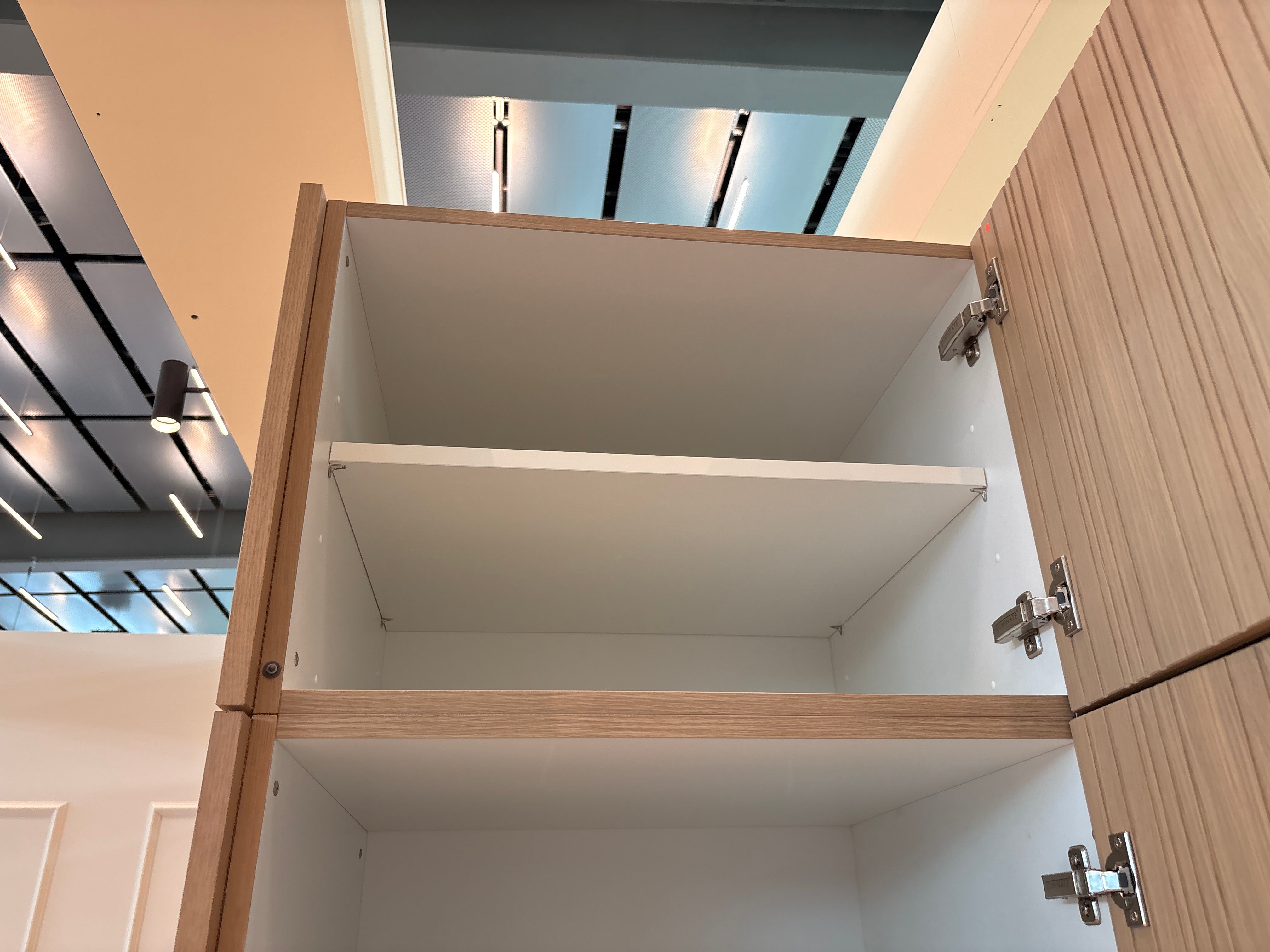 05121 - Luxe eilandkeuken van Pronorm met Bora apparatuur
