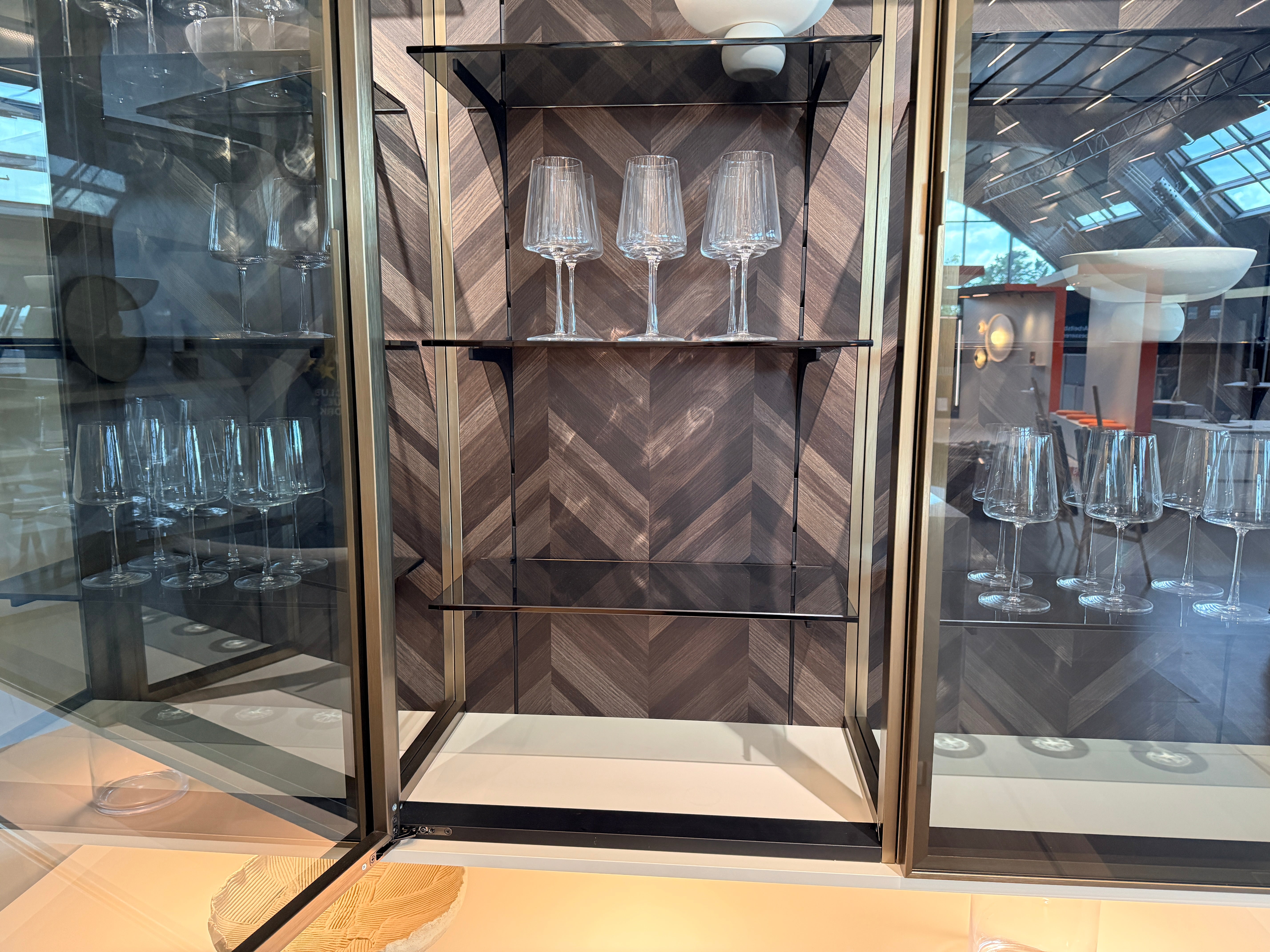 05127 - Vitrine meubel Pronorm