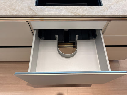 05121 - Luxe eilandkeuken van Pronorm met Bora apparatuur