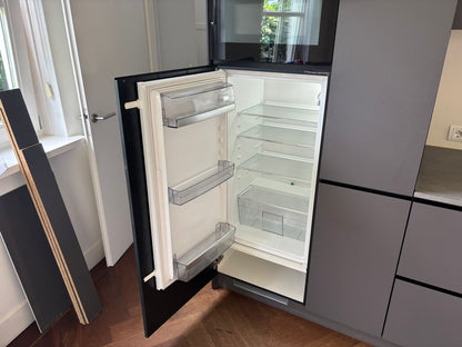 04645 - Mat grijze Kvik keuken