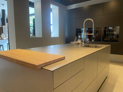 05173 - Luxe eilandkeuken met RVS front