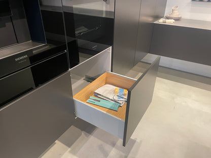 05173 - Luxe eilandkeuken met RVS front