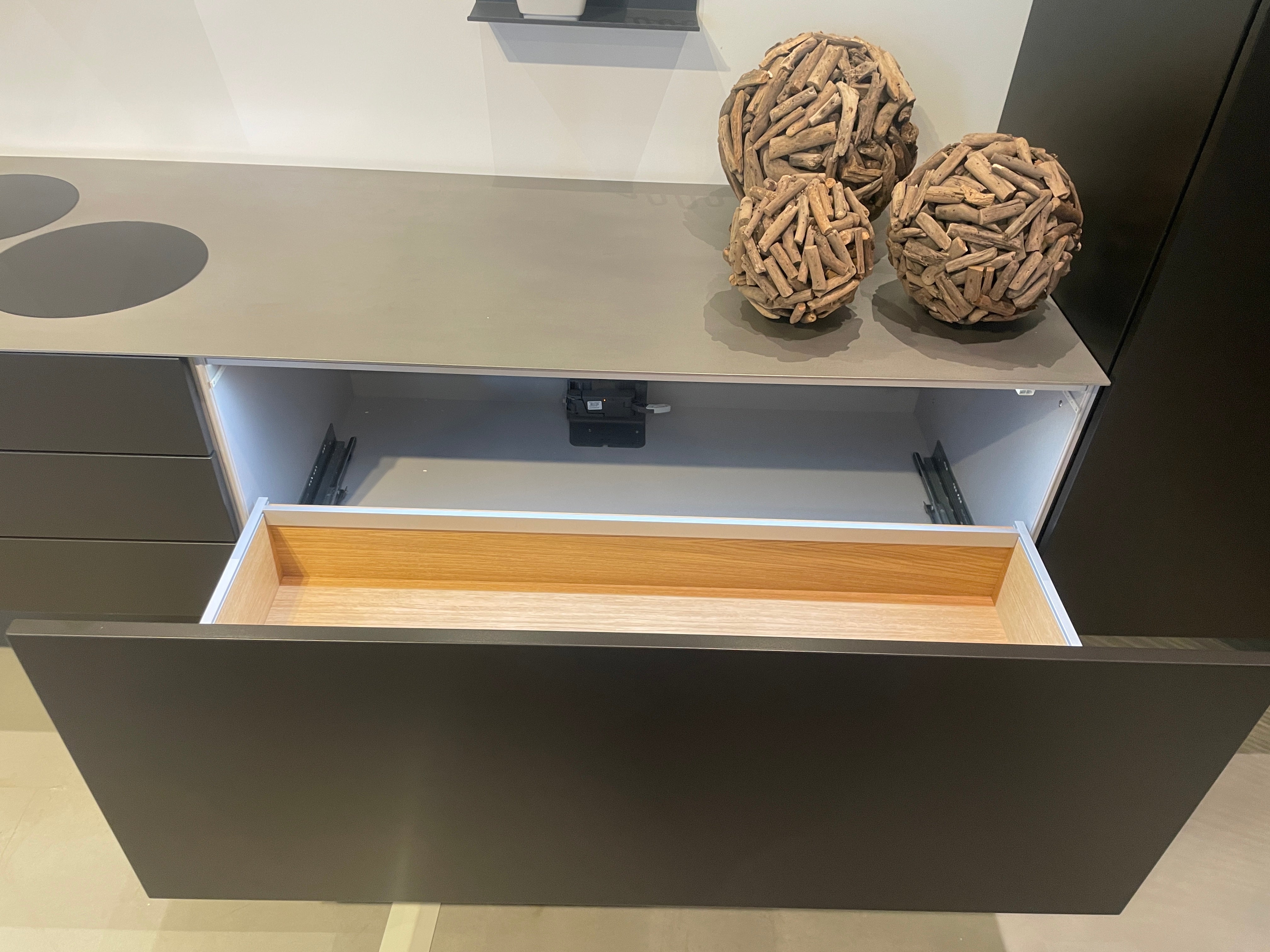 05173 - Luxe eilandkeuken met RVS front