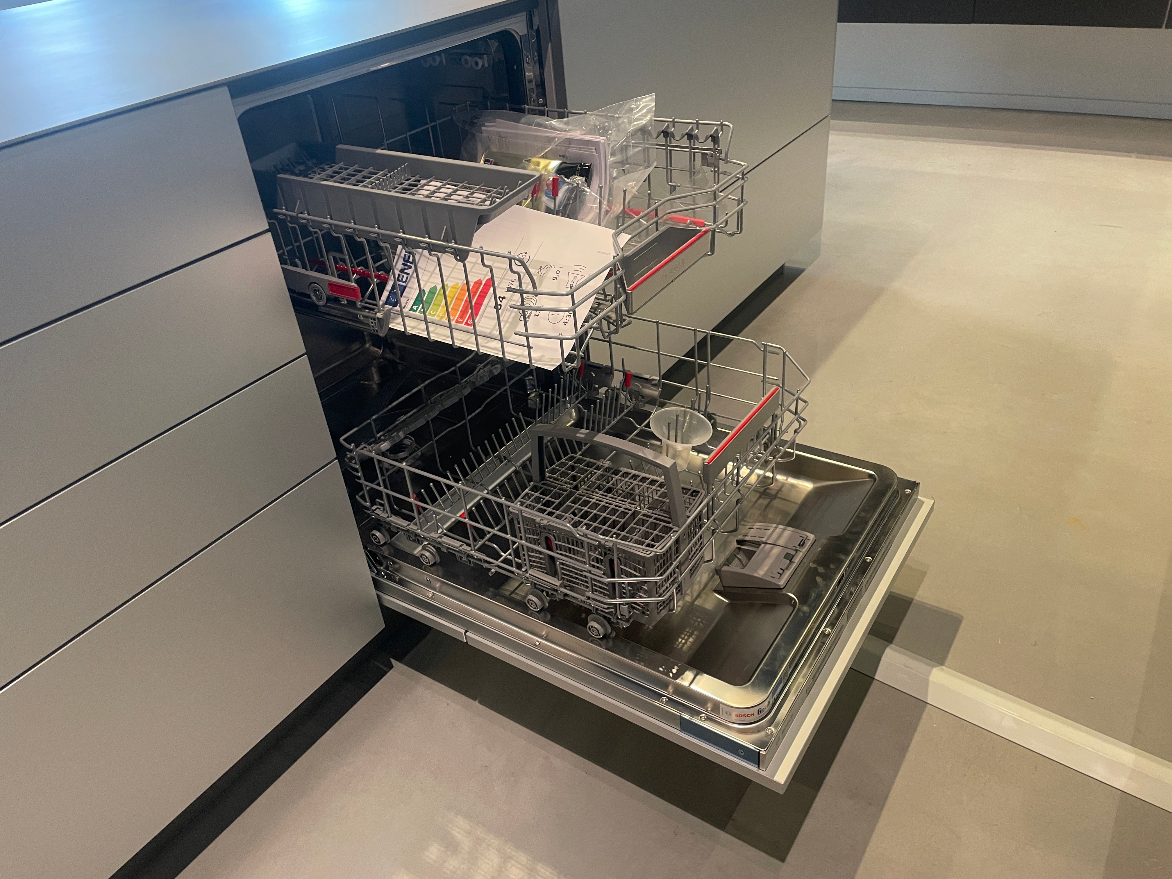 05173 - Luxe eilandkeuken met RVS front